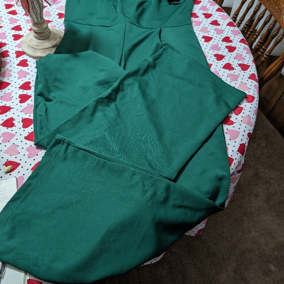 New without tags Jumpsuit SZ L - Picture 3 of 4